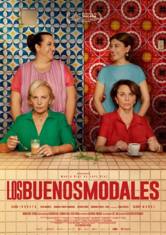 Cartel de Los buenos modales: cuatro mujeres en una mesa de cafetería ante una pared de azulejos rojos y azules.